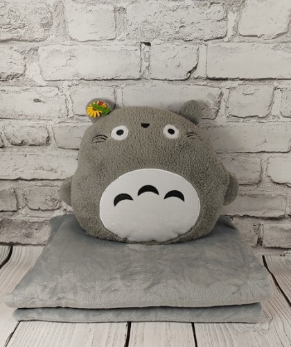 =totoro-moj-przyjaciel-bajka-kocyk-pluszak-poduszka-prezent